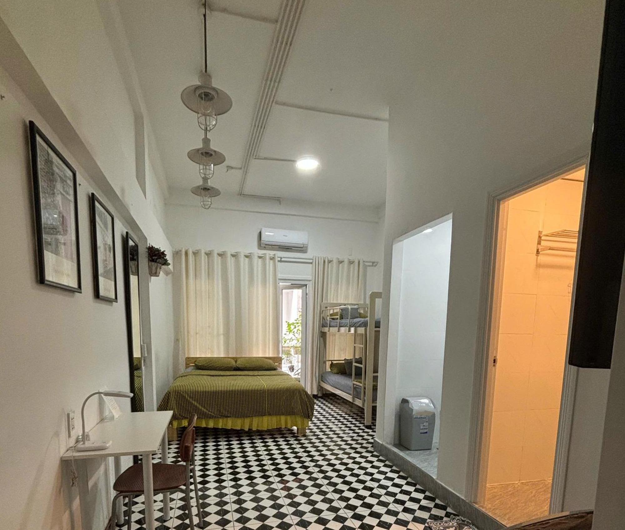 Chambre Quadruple avec Salle de Bains Privative