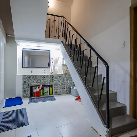 Sgn Living-3